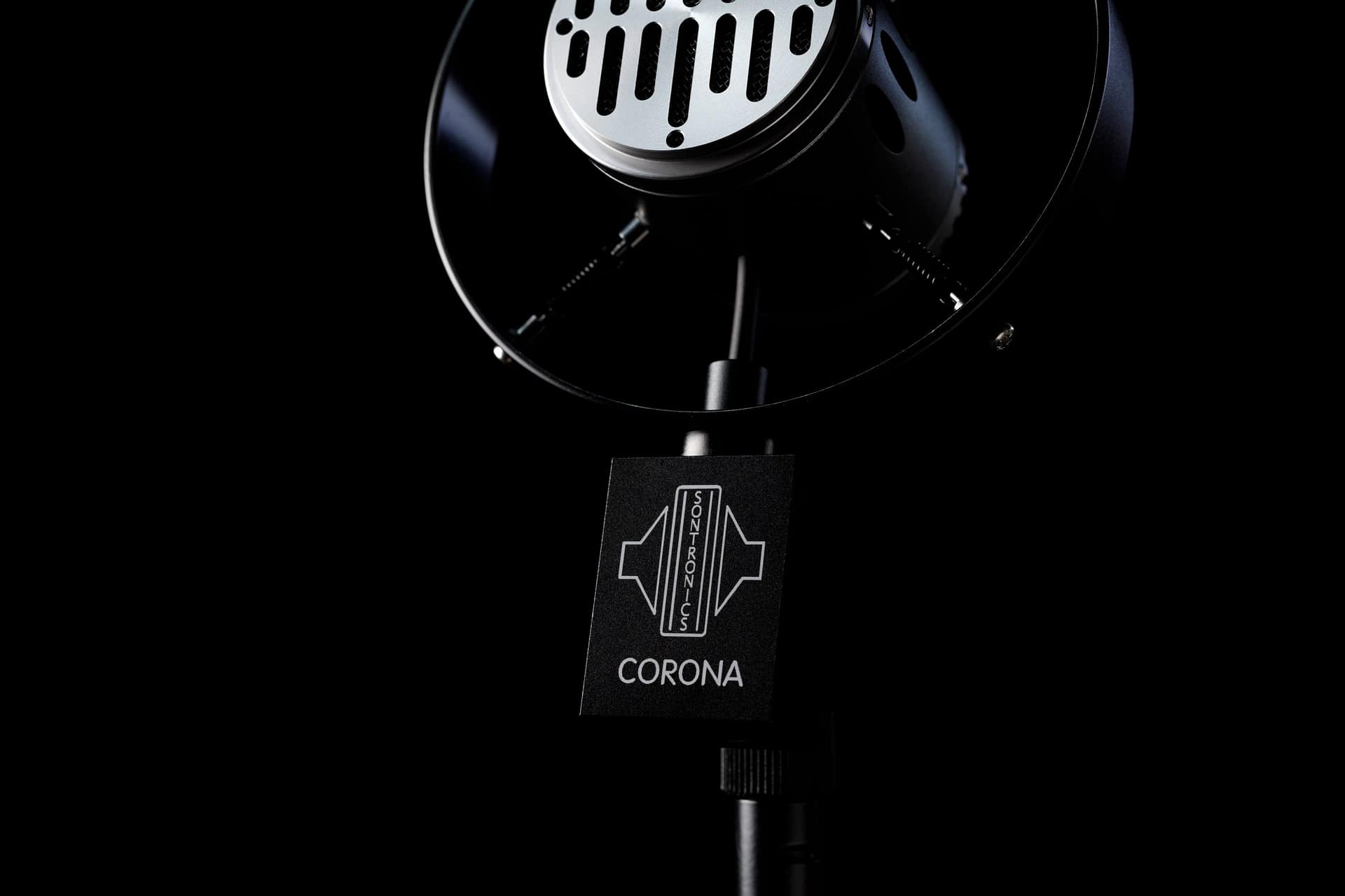 Sontronics_Corona_closeup_body